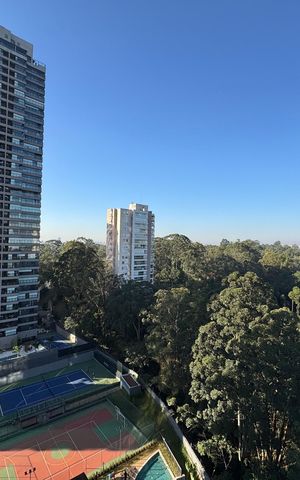 Apartamento à venda com 184m², 4 quartos e 4 vagas Apartamento à venda com 184m², 4 quartos e 4 vagasVista da Varanda