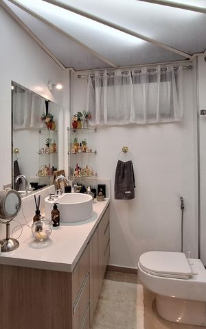 Apartamento à venda com 138m², 3 quartos e 2 vagas Apartamento à venda com 138m², 3 quartos e 2 vagasBanheiro
