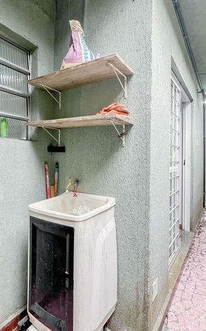 Casa à venda com 124m², 2 quartos e sem vaga Casa à venda com 124m², 2 quartos e sem vagaLavanderia
