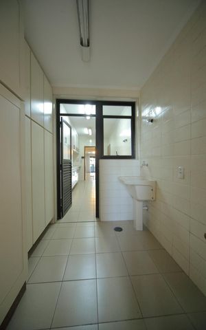Apartamento à venda com 161m², 3 quartos e 2 vagasÁrea de Serviço