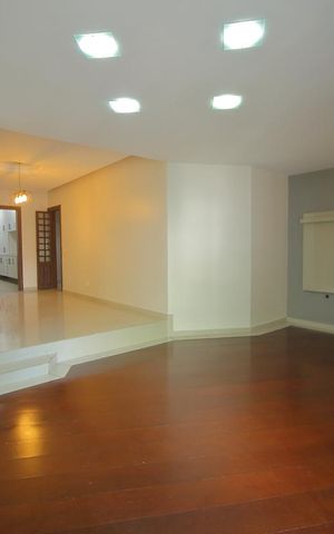 Apartamento à venda com 161m², 3 quartos e 2 vagasSala