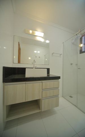 Apartamento à venda com 161m², 3 quartos e 2 vagasBanheiro da Suíte 