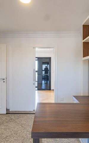 Apartamento à venda com 229m², 4 quartos e 4 vagasEscritorio