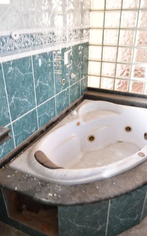 Casa à venda com 300m², 3 quartos e 3 vagasBanheiro Suíte