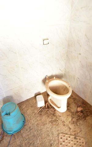Casa à venda com 300m², 3 quartos e 3 vagasBanheiro de serviço