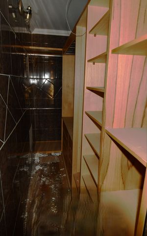 Casa à venda com 300m², 3 quartos e 3 vagasQuarto 3 - Suíte