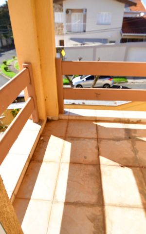 Casa à venda com 300m², 3 quartos e 3 vagasQuarto 1 - Suíte Sacada