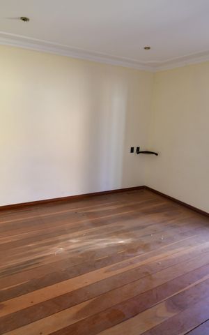 Casa à venda com 300m², 3 quartos e 3 vagasQuarto 3 - Suíte