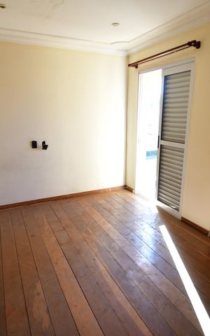 Casa à venda com 300m², 3 quartos e 3 vagasQuarto 1 - Suíte