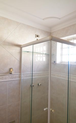Casa à venda com 300m², 3 quartos e 3 vagasBanheiro Suíte