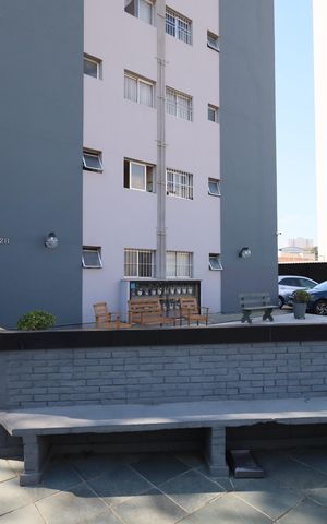 Apartamento para alugar com 61m², 2 quartos e 1 vagaÁrea comum - Fachada