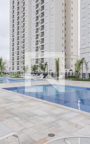 Apartamento à venda com 52m², 2 quartos e 1 vaga Apartamento à venda com 52m², 2 quartos e 1 vagaÁrea comum - Piscina
