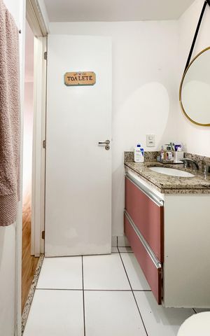 Apartamento à venda com 52m², 2 quartos e 1 vaga Apartamento à venda com 52m², 2 quartos e 1 vagaBanheiro Social