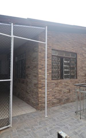 Casa para alugar com 60m², 2 quartos e 1 vagaÁrea externa