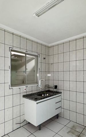 Casa de condomínio para alugar com 70m², 2 quartos e 2 vagas Casa de condomínio para alugar com 70m², 2 quartos e 2 vagasCozinha