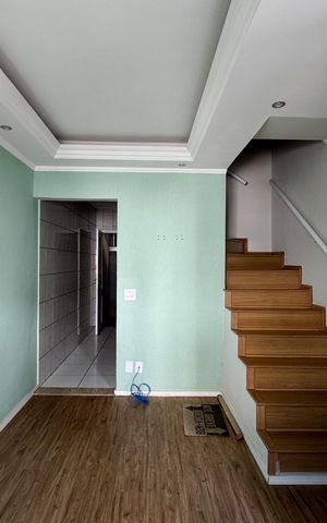 Casa de condomínio para alugar com 70m², 2 quartos e 2 vagas Casa de condomínio para alugar com 70m², 2 quartos e 2 vagasSala