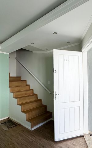Casa de condomínio para alugar com 70m², 2 quartos e 2 vagas Casa de condomínio para alugar com 70m², 2 quartos e 2 vagasSala