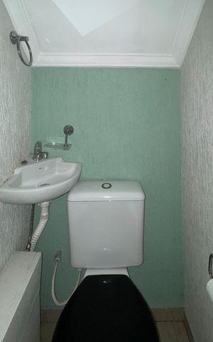 Casa de condomínio para alugar com 70m², 2 quartos e 2 vagas Casa de condomínio para alugar com 70m², 2 quartos e 2 vagasLavabo