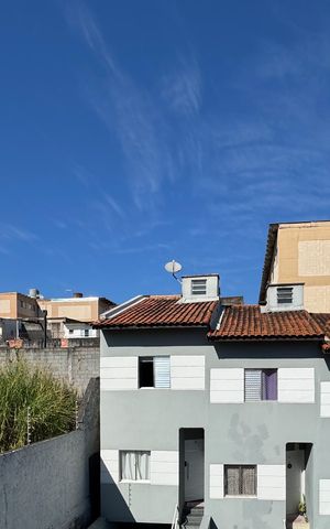 Casa de condomínio para alugar com 70m², 2 quartos e 2 vagas Casa de condomínio para alugar com 70m², 2 quartos e 2 vagasVista - Suíte