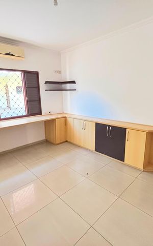 Casa para alugar com 280m², 4 quartos e 3 vagas Casa para alugar com 280m², 4 quartos e 3 vagasQuarto