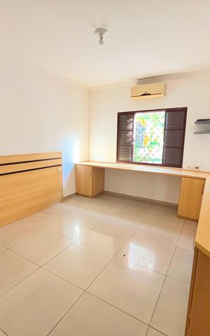 Casa para alugar com 280m², 4 quartos e 3 vagas Casa para alugar com 280m², 4 quartos e 3 vagasQuarto