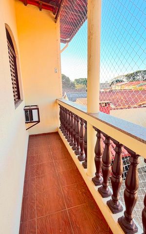 Casa para alugar com 280m², 4 quartos e 3 vagas Casa para alugar com 280m², 4 quartos e 3 vagasVaranda