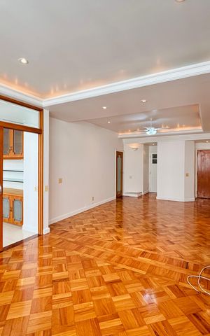 Apartamento para alugar com 141m², 3 quartos e 1 vaga