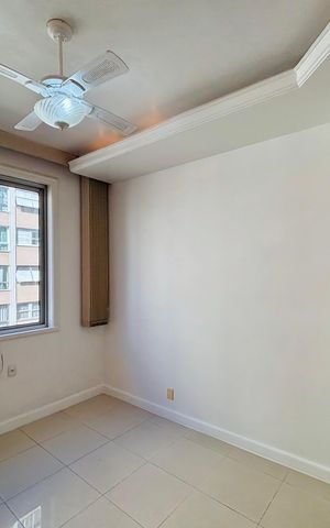 Apartamento para alugar com 141m², 3 quartos e 1 vaga