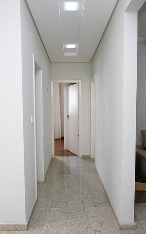 Apartamento à venda com 104m², 2 quartos e 2 vagasCorredor