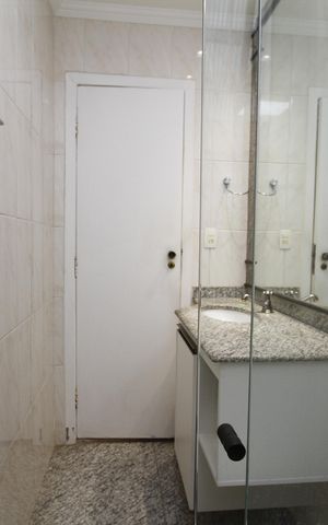 Apartamento à venda com 104m², 2 quartos e 2 vagasBanheiro Social