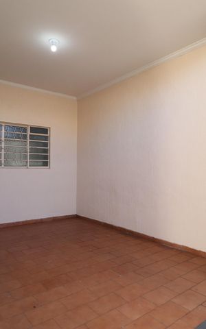 Casa para alugar com 74m², 3 quartos e 1 vagaGaragem