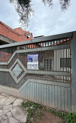 Casa à venda com 60m², 2 quartos e 2 vagasPlaquinha instalada COD PXZV-2426 - Fachada