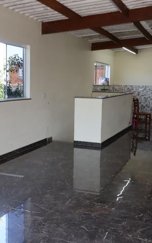 Casa à venda com 122m², 6 quartos e 2 vagasSala