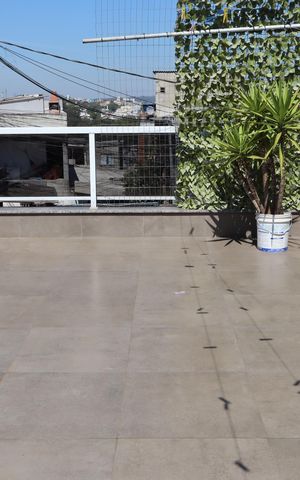Casa à venda com 122m², 6 quartos e 2 vagasVaranda da sala