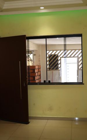 Casa à venda com 122m², 6 quartos e 2 vagasSala