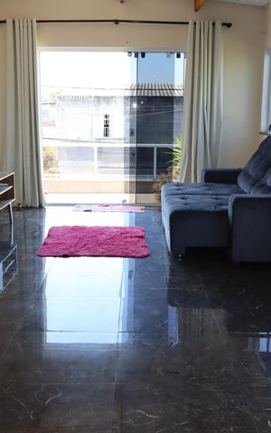 Casa à venda com 122m², 6 quartos e 2 vagasSala