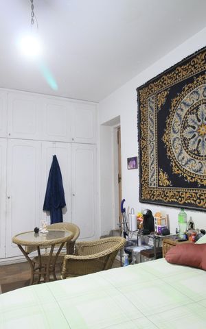 Casa à venda com 470m², 3 quartos e 4 vagassuíte 