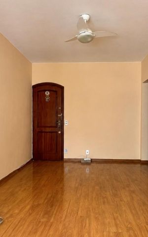 Apartamento à venda com 109m², 2 quartos e 1 vaga Apartamento à venda com 109m², 2 quartos e 1 vagaSala