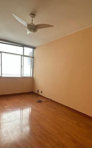 Apartamento à venda com 109m², 2 quartos e 1 vaga Apartamento à venda com 109m², 2 quartos e 1 vagaSala