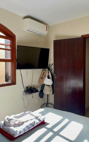 Casa à venda com 255m², 3 quartos e 2 vagas Casa à venda com 255m², 3 quartos e 2 vagasSuite