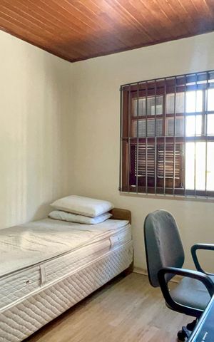 Casa à venda com 255m², 3 quartos e 2 vagas Casa à venda com 255m², 3 quartos e 2 vagasQuarto 2