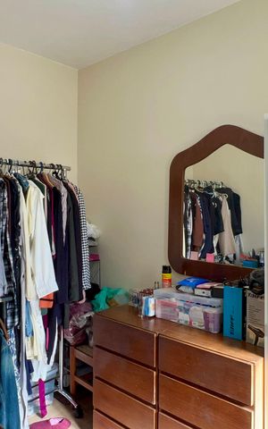 Casa à venda com 255m², 3 quartos e 2 vagas Casa à venda com 255m², 3 quartos e 2 vagasCloset da suíte