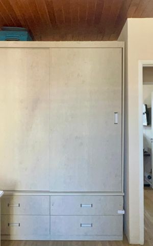 Casa à venda com 255m², 3 quartos e 2 vagas Casa à venda com 255m², 3 quartos e 2 vagasQuarto 1