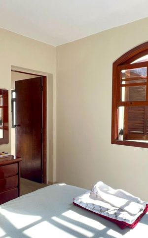 Casa à venda com 255m², 3 quartos e 2 vagas Casa à venda com 255m², 3 quartos e 2 vagasSuite