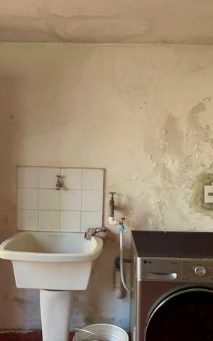Casa à venda com 255m², 3 quartos e 2 vagas Casa à venda com 255m², 3 quartos e 2 vagasLavanderia
