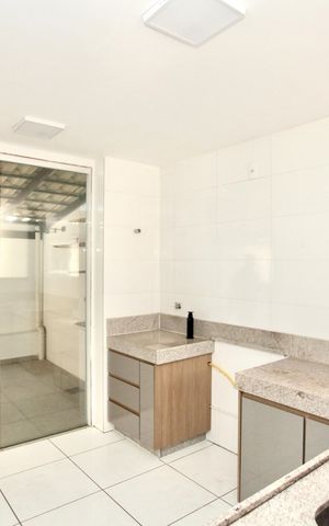 Apartamento para alugar com 100m², 2 quartos e 1 vaga Apartamento para alugar com 100m², 2 quartos e 1 vagaCozinha e Área de Serviço