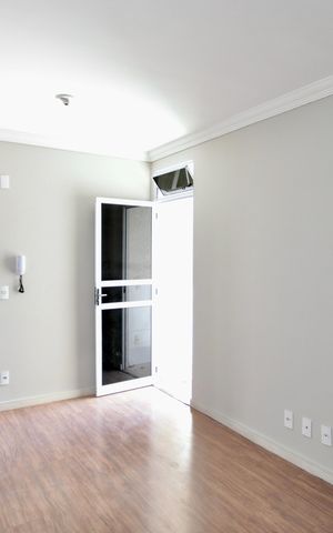 Apartamento para alugar com 100m², 2 quartos e 1 vaga Apartamento para alugar com 100m², 2 quartos e 1 vagaSala