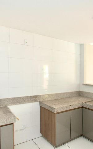 Apartamento para alugar com 100m², 2 quartos e 1 vaga Apartamento para alugar com 100m², 2 quartos e 1 vagaCozinha e Área de Serviço