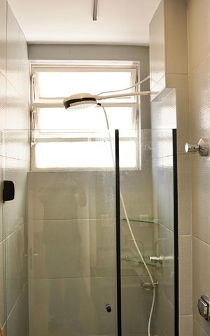 Apartamento à venda com 64m², 2 quartos e 1 vaga Apartamento à venda com 64m², 2 quartos e 1 vagaBanheiro Social