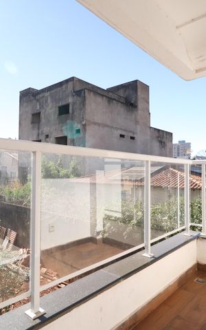 Apartamento para alugar com 77m², 2 quartos e 1 vagaVaranda